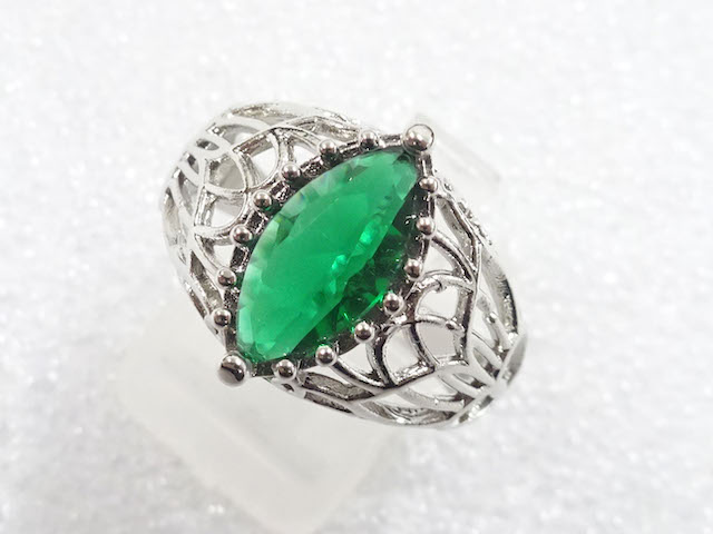 JAPANESE KIMONO / ANTIQUE COLORED STONE RING (SIZE 18)